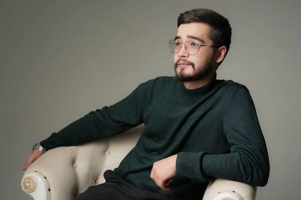  ,   Davron, 31 ,   ,   