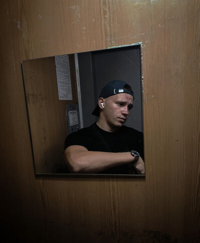  ,   Nikita, 18 ,   ,   