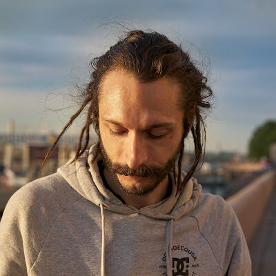  -,   Denis, 33 ,   ,   