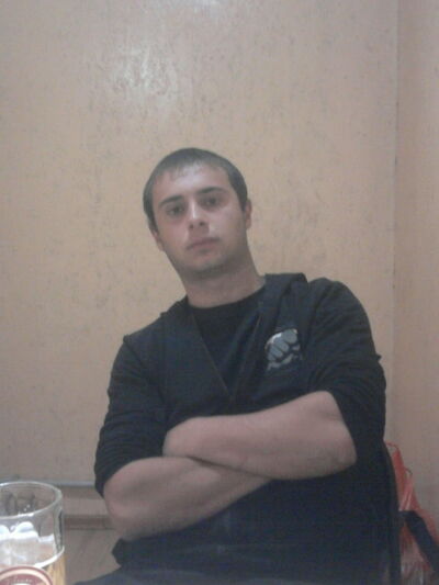  ,   Lyato, 33 ,   