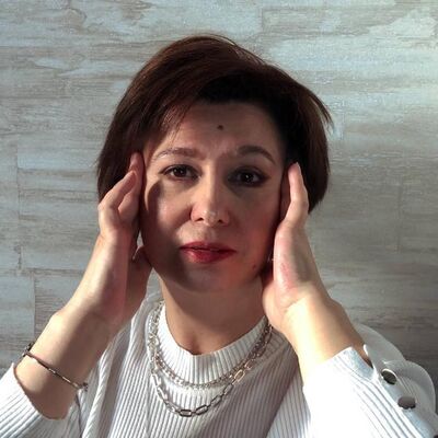  -,   Elena, 57 ,   
