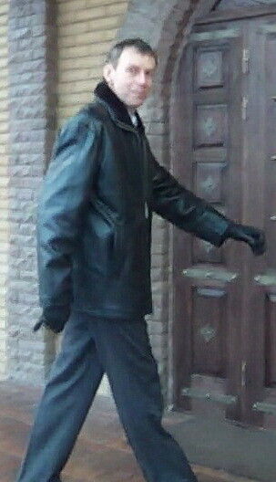  18579857  Victor, 59 ,    
