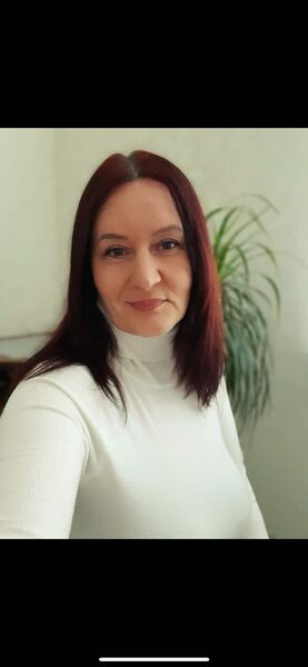  ,   Elena, 40 ,   ,   