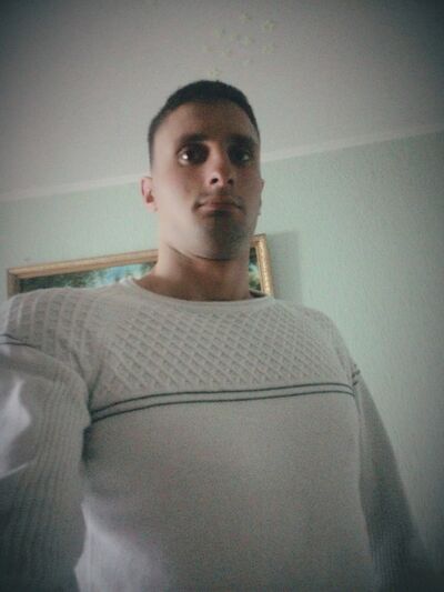  ,   Cristian, 30 ,   