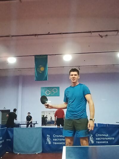  ,   Nik, 35 ,   ,   