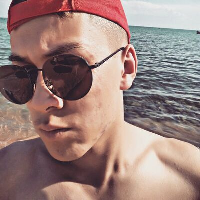  ,   Heisenberg, 28 ,   ,   , c 