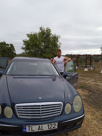  ,   Vadim, 37 ,   ,   