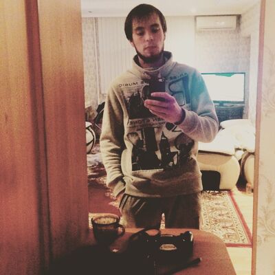  ,   Kolya, 30 ,   