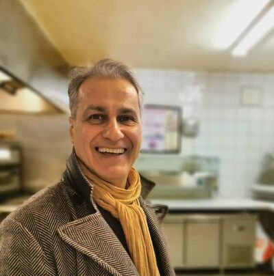  Danderyd,   Azadino, 52 ,     , c 