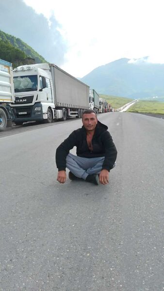  ,   Roma Yan, 37 ,   ,   