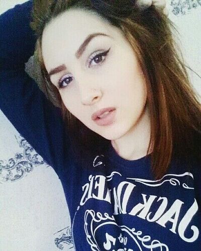  ,   Laila, 27 ,   ,   , c , 