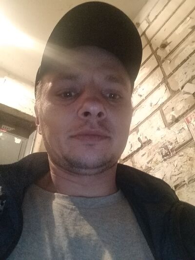  ,   Alex, 40 ,   c 