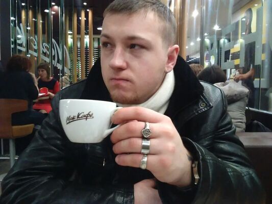  ,   Ilya, 32 ,   ,   