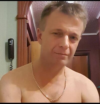  ,   Viktor, 46 ,   ,   