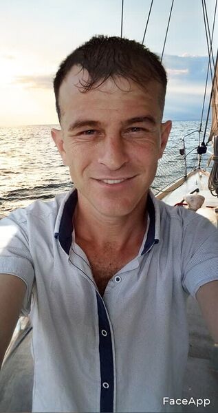  ,   Sergiu, 40 ,   ,   