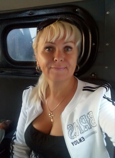  ,   Lina, 52 ,  