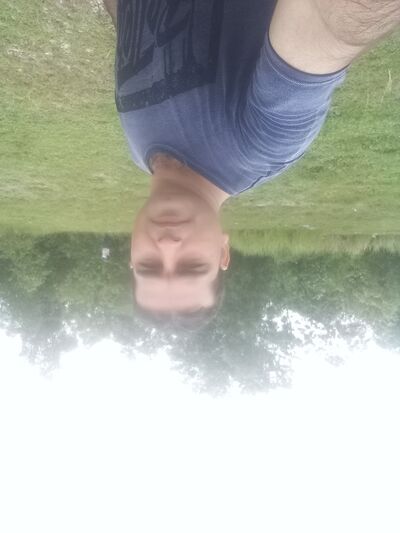  -,   Khan, 25 ,   ,   , c 