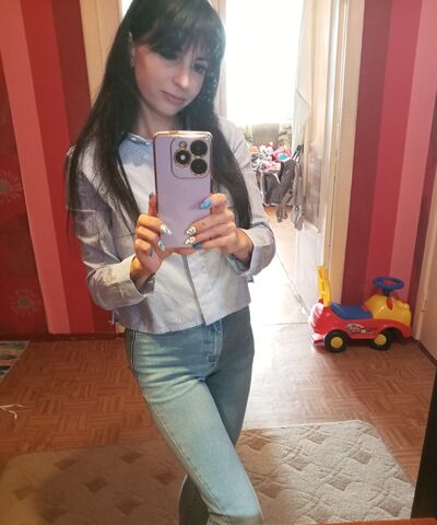 ,   Anastasia, 38 ,   