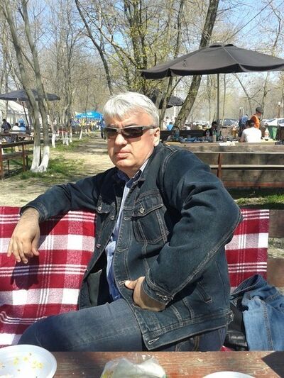  --,   Gyia, 61 ,   ,   , c 