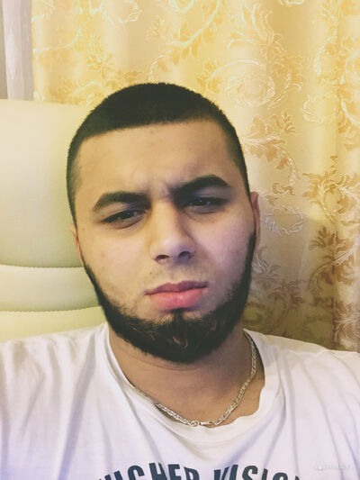  ,   Roman, 27 ,   
