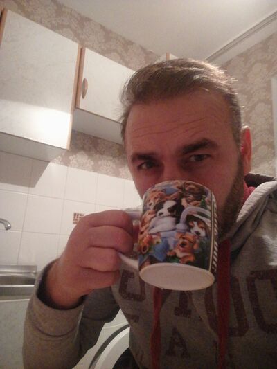  ,   Omar, 47 ,   ,   , c 