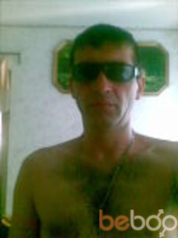  ,   Goga, 44 ,  