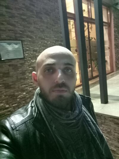  ,   Abdul, 37 ,   ,   , c , 