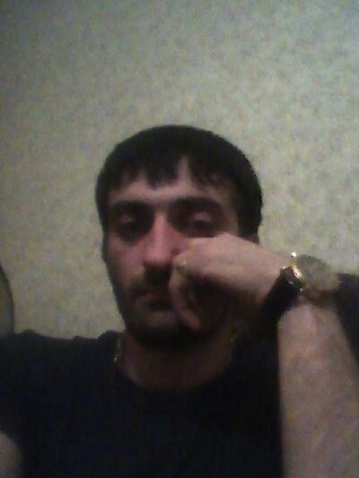  ,   Artyom, 40 ,   