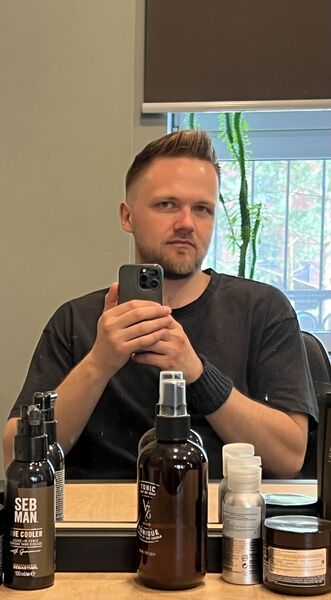  ,   Artem, 34 ,   