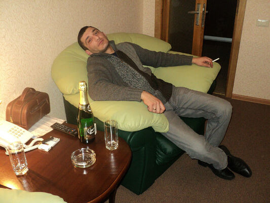  ,   Arsen, 44 ,   ,   , c 