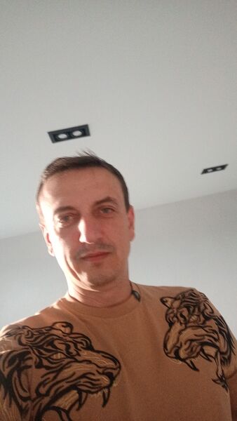  ,   Guntis, 40 ,   ,   , c , 