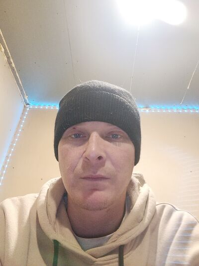  ,   Aleksei, 37 ,   ,   