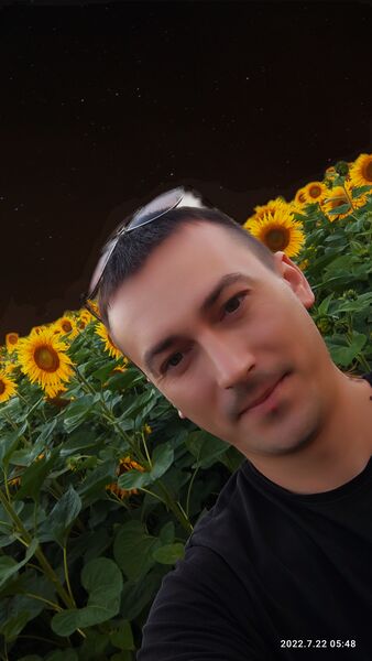 ,   Yuriy, 35 ,   ,   