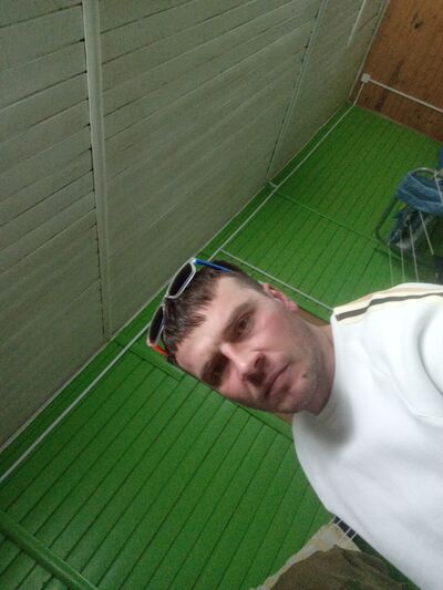  ,   Mikhail, 37 ,   ,   