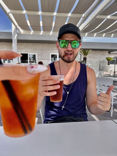  ,   Matiss, 32 ,   ,   