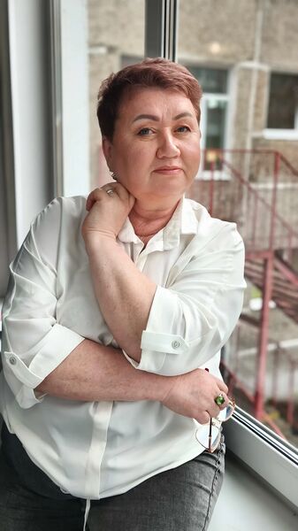  ,   Elena, 54 ,   ,   , c , 