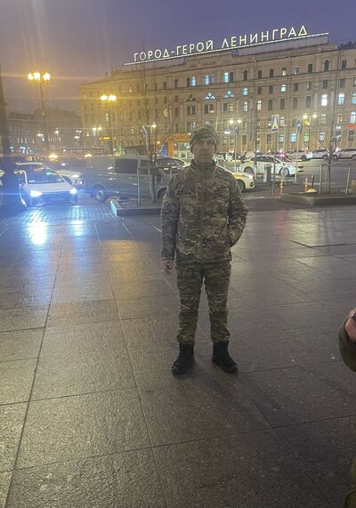  ,   Artem, 38 ,   ,   