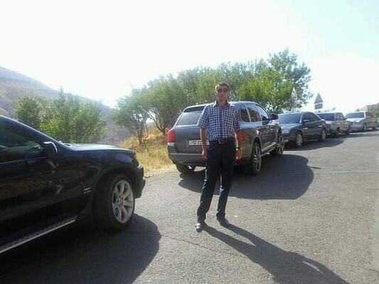  ,   Arman, 37 ,   ,   , c , 