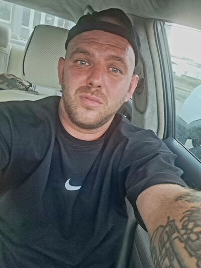  ,   Max, 35 ,  