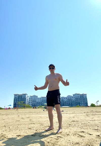  Lincolnwood,   Ruslan, 32 ,   ,   