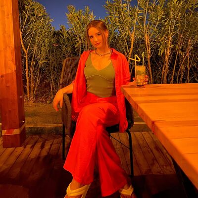  New Malden,   Nataly, 22 ,     