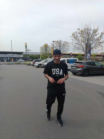  ,   Jaba, 33 ,   ,   