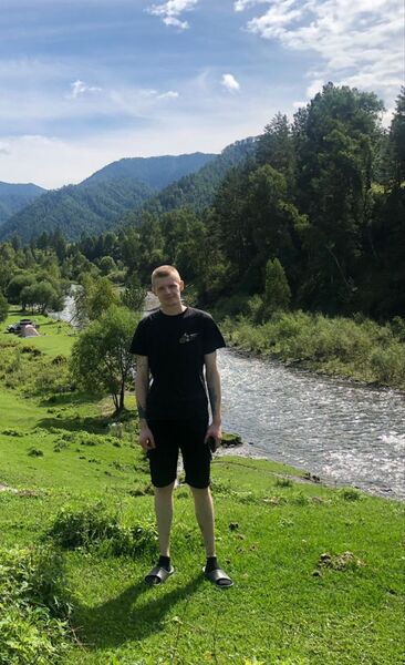  ,   Konstantin, 25 ,   ,   