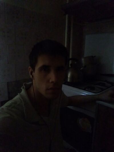  ,   Vadiim, 32 ,   