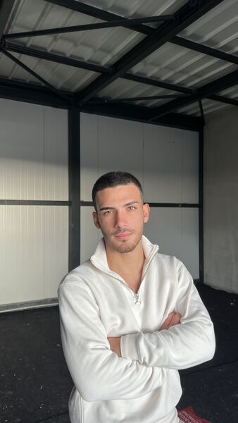  ,   Berkay, 25 ,   ,   