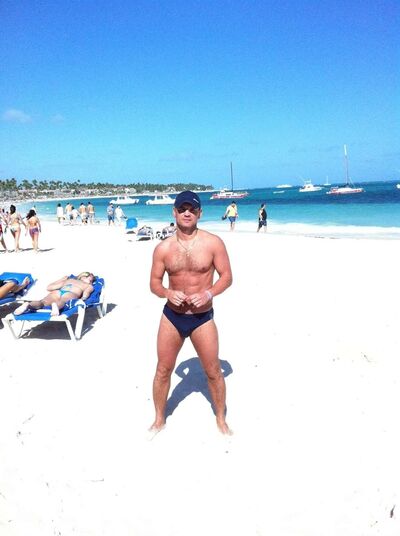  ,   Viktor, 41 ,   ,   , c 