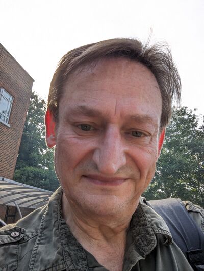  Sutton,   Aleksandrs, 60 ,   c 
