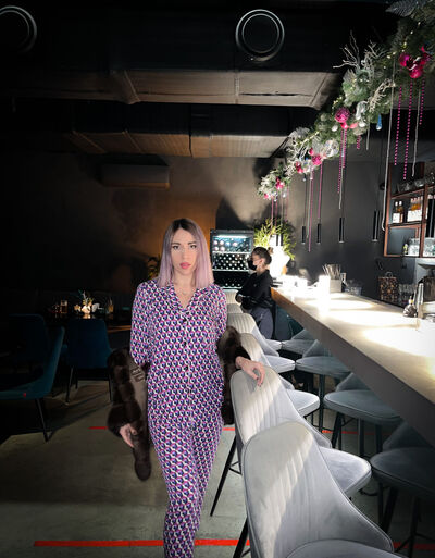  ,   Anastasia, 37 ,   ,   , c 