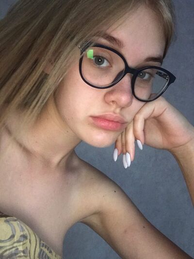  ,   NastyaHole, 19 ,   ,   