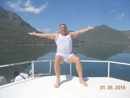  ,   Pasha, 44 ,   ,   , c 